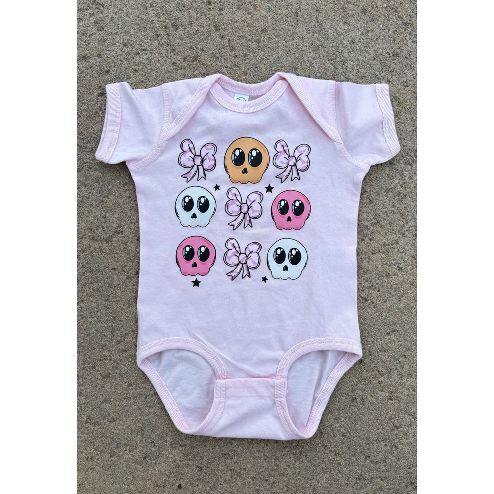 Pink Baby Bodysuit 12 Months Skulls‎ Bows Halloween Cute Graphic